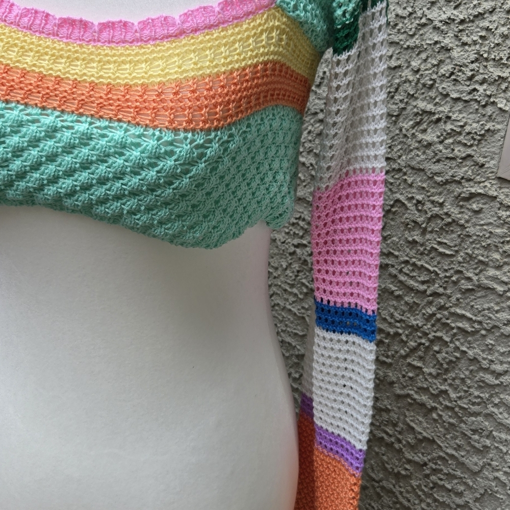 Boho Crochet Long Sleeve Crop Top - Picture 6 of 8